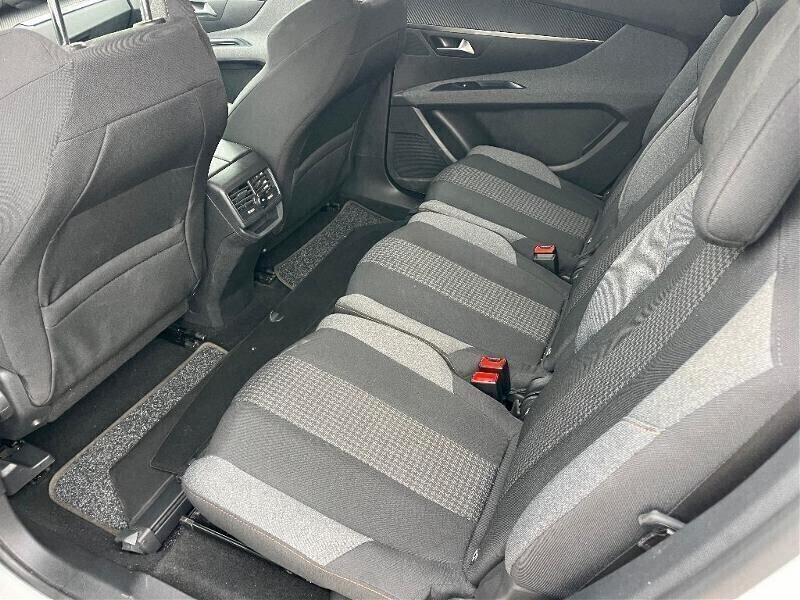 Peugeot 5008 BlueHDi 130 S&S Business