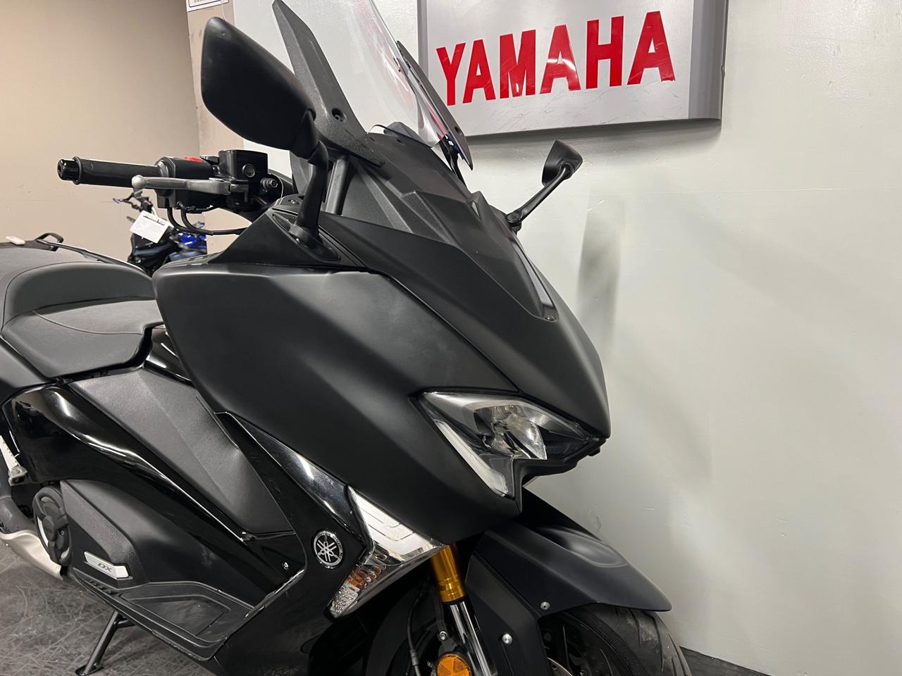 Yamaha TMAX DX