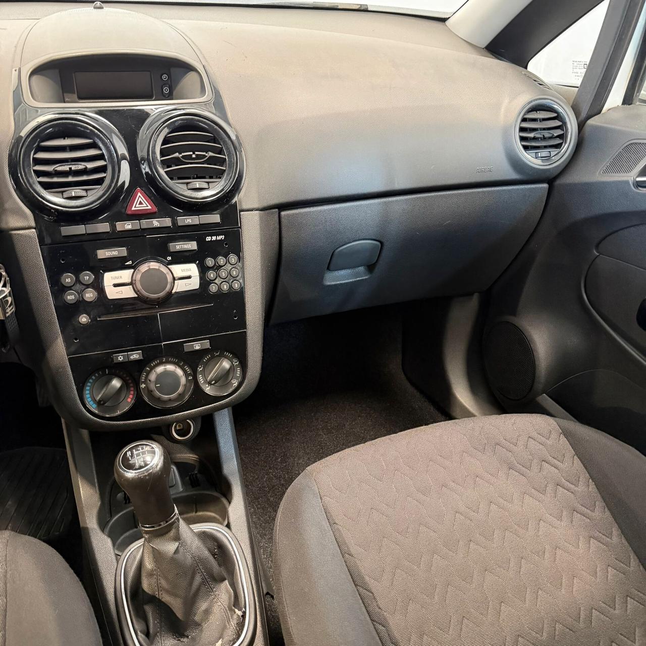 Opel Corsa 1.2 5 porte Edition