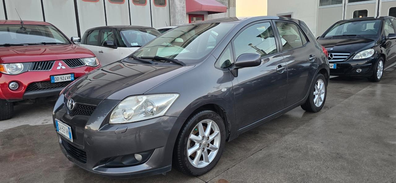 Toyota Auris 2.0 D-4D DPF 5 porte Sol