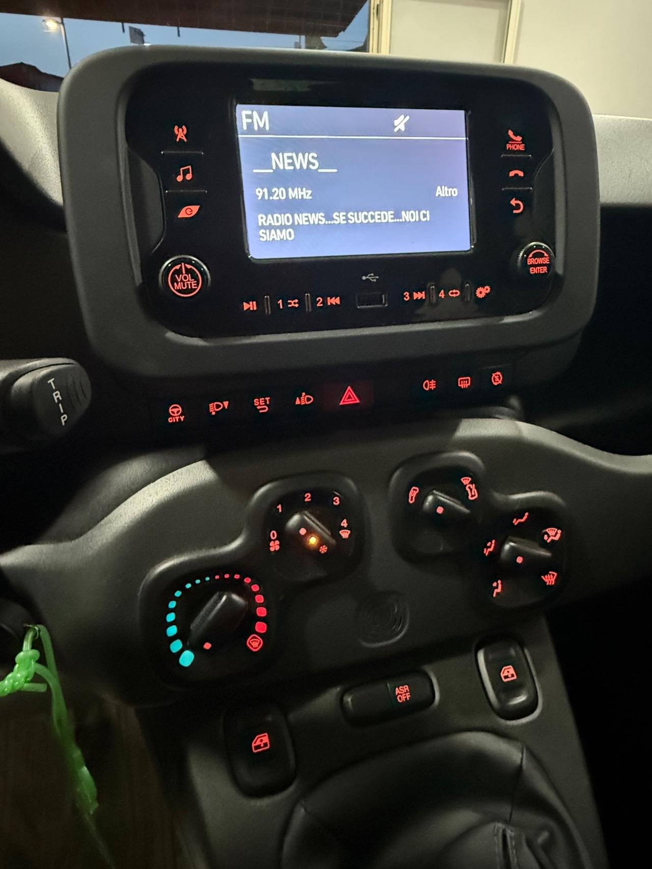 Fiat Panda 1.0 FireFly S&S Hybrid Red