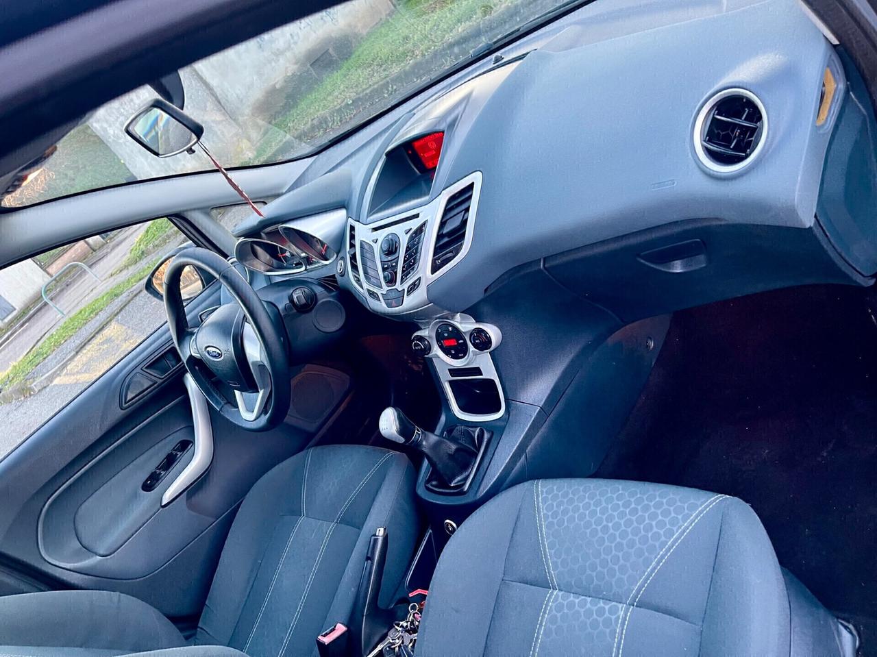 Ford Fiesta 1.4 5 porte Bz.- GPL Titanium