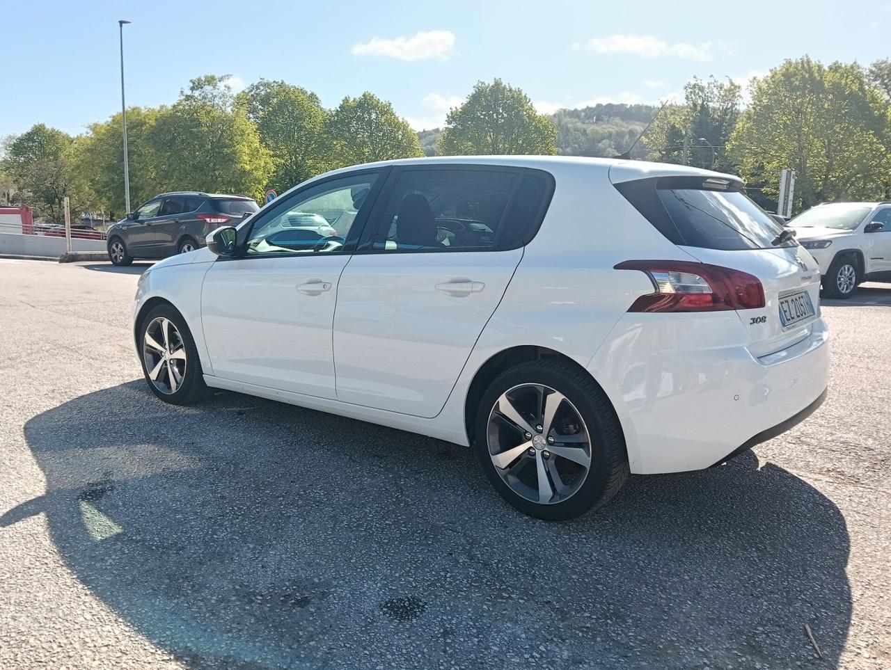 Peugeot 308 BlueHDi 120 S&S Active
