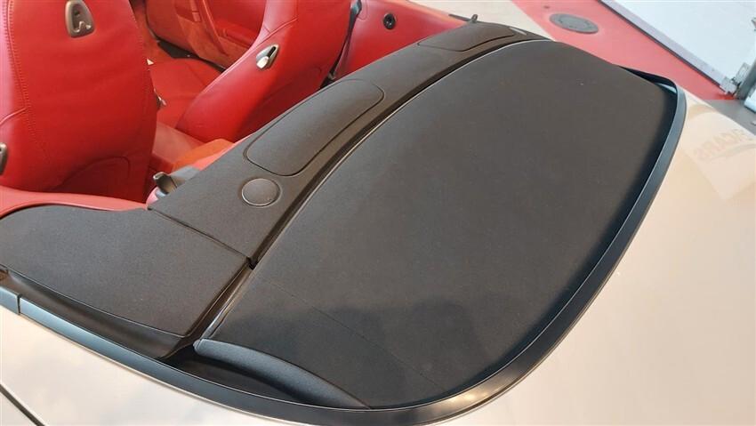 Porsche 911 Carrera 4S Cabriolet