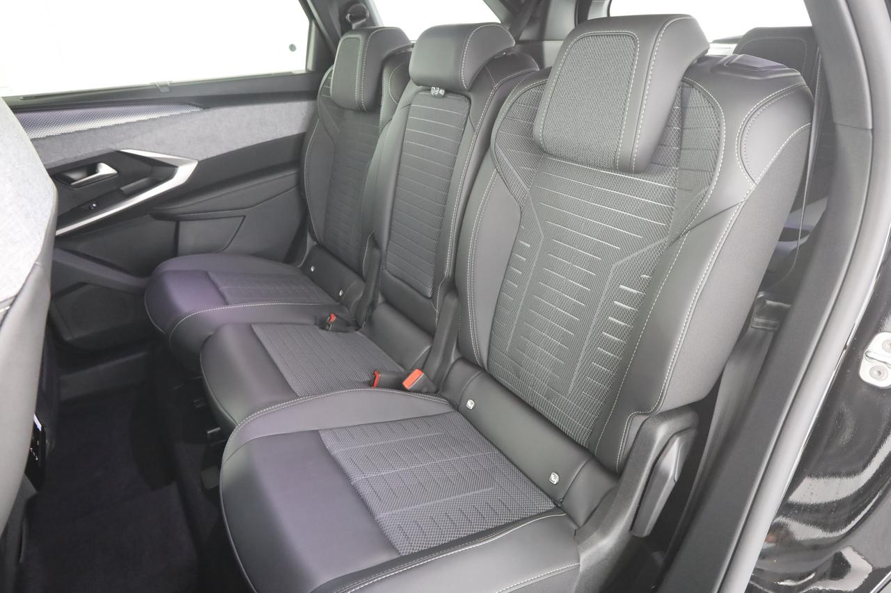 PEUGEOT 5008 3ª serie 5008 Hybrid 145 e-DCS6 GT