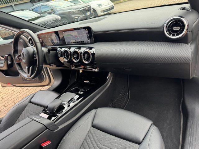 MERCEDES-BENZ A 180 Automatic Sport