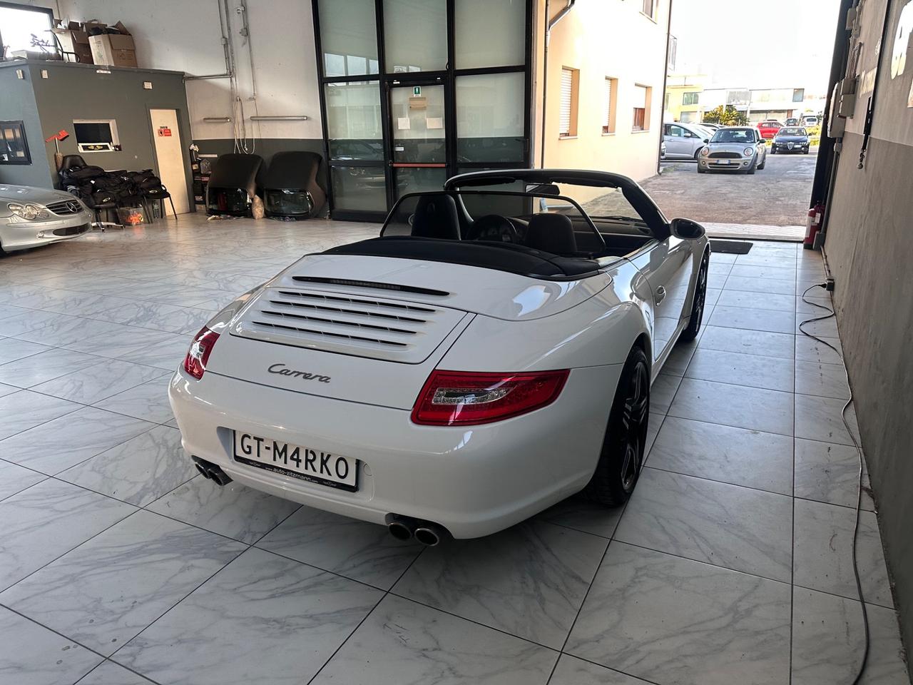 Porsche 911 Carrera 997 Cabriolet