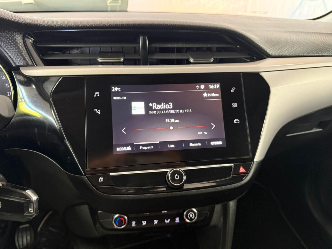Opel Corsa 1.5 Diesel 100cv Blitz Edition