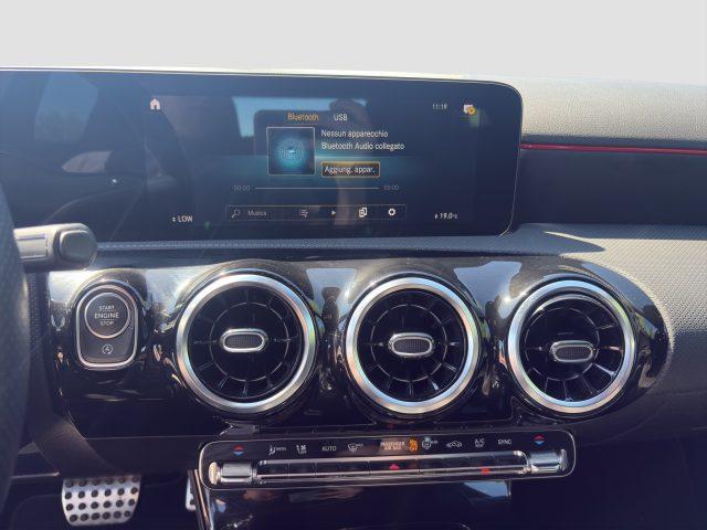 MERCEDES-BENZ A 180 A 180 d Automatic Premium