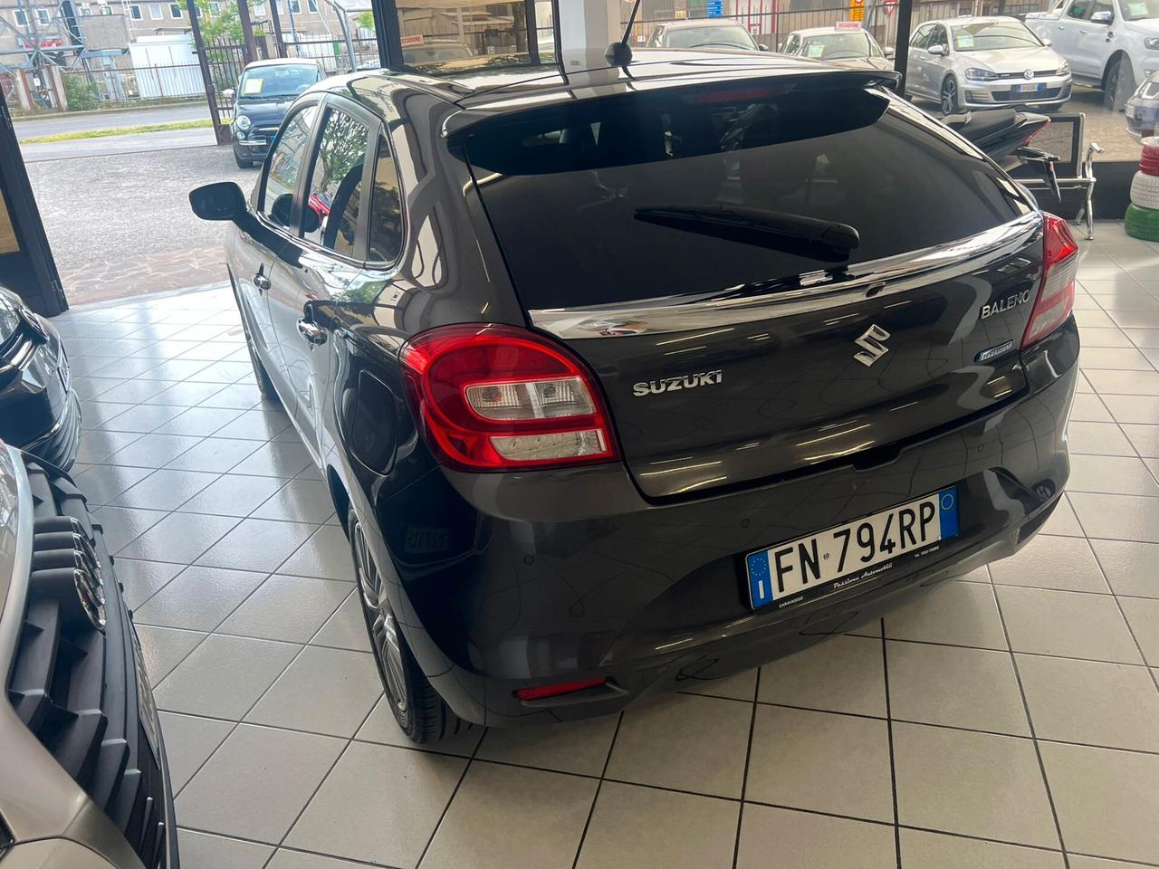 Suzuki Baleno 1.2 Hybrid B-Top