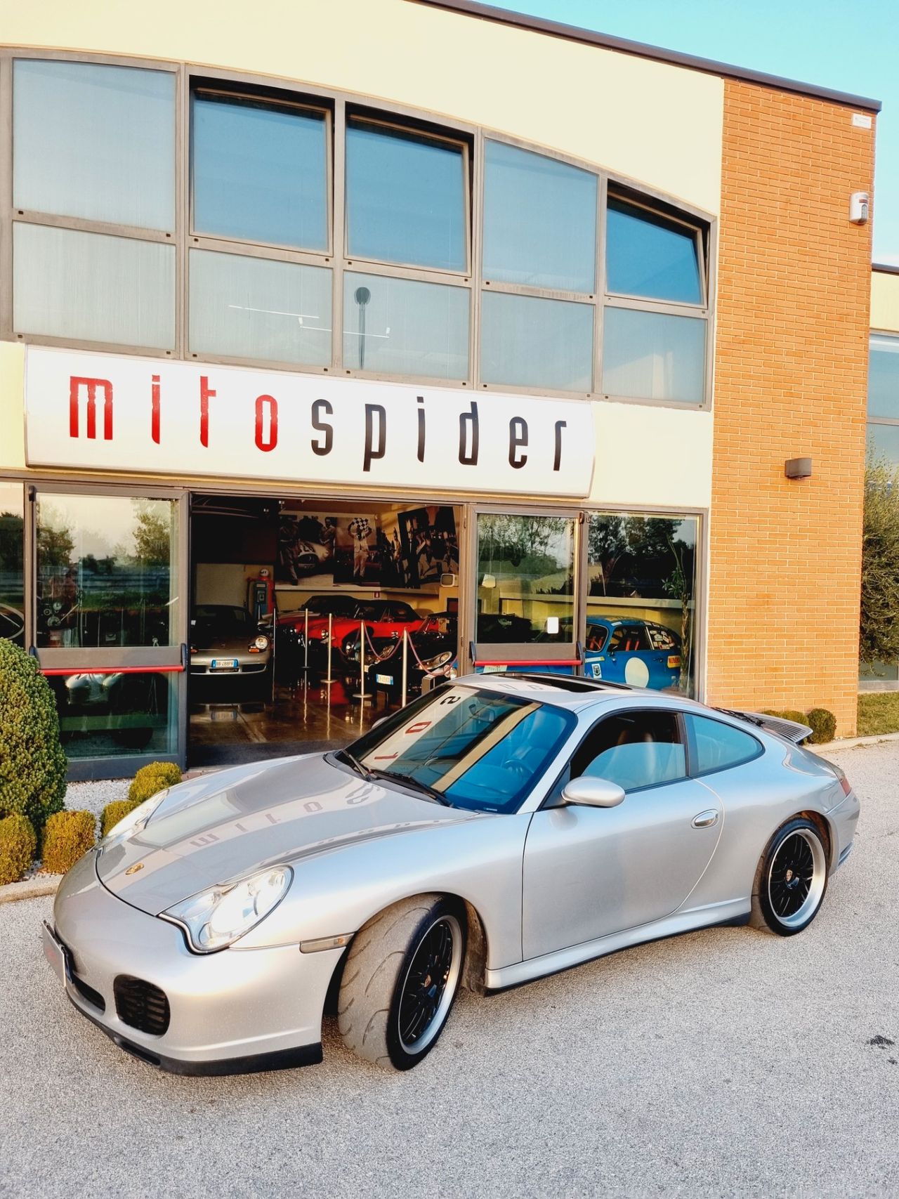 Porsche 911 Carrera 4S cat Coupé