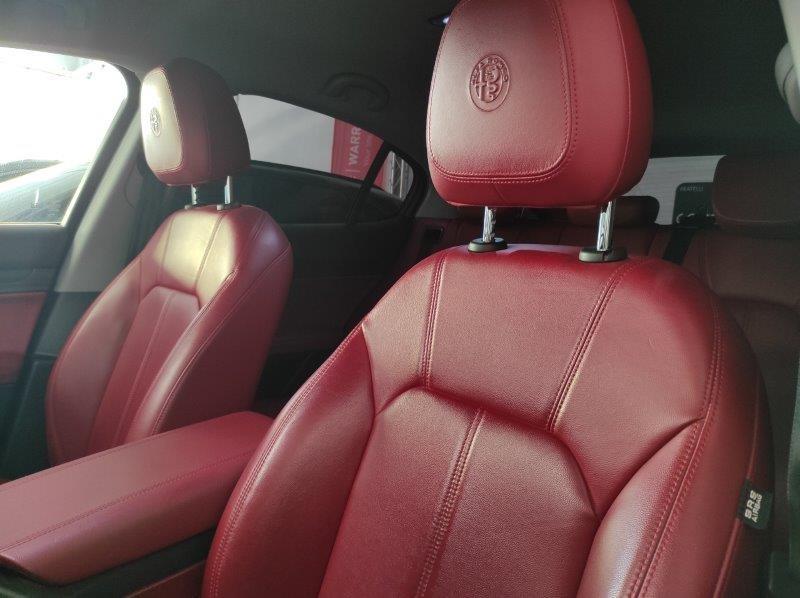 ALFA ROMEO Stelvio - Stelvio 2.2 Turbodiesel 180 CV AT8 Q4 Executive