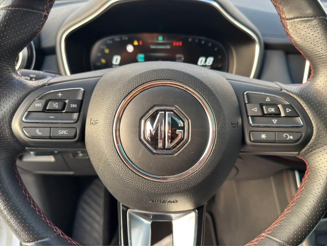 Mg HS 1.5 t Luxury AUTOMATICA e TETTO PANORAMICO