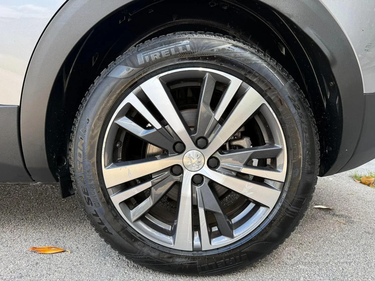 Peugeot 3008 1.5 BlueHDI 130cv Allure IVA ESPOSTA