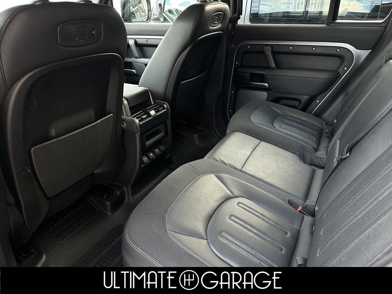 Land Rover Defender 110 2.0 SD4 240CV AWD Auto S *Book Service