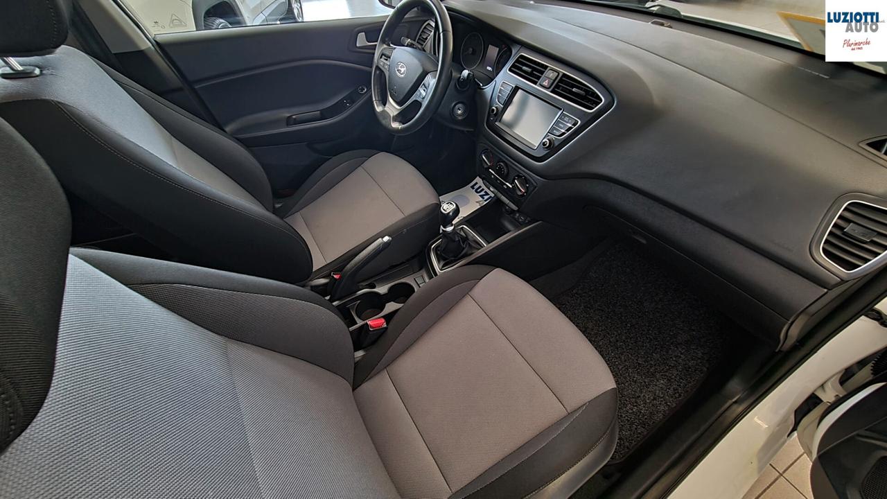Hyundai i20 1.2 GPL CONNECTLINE 5P.