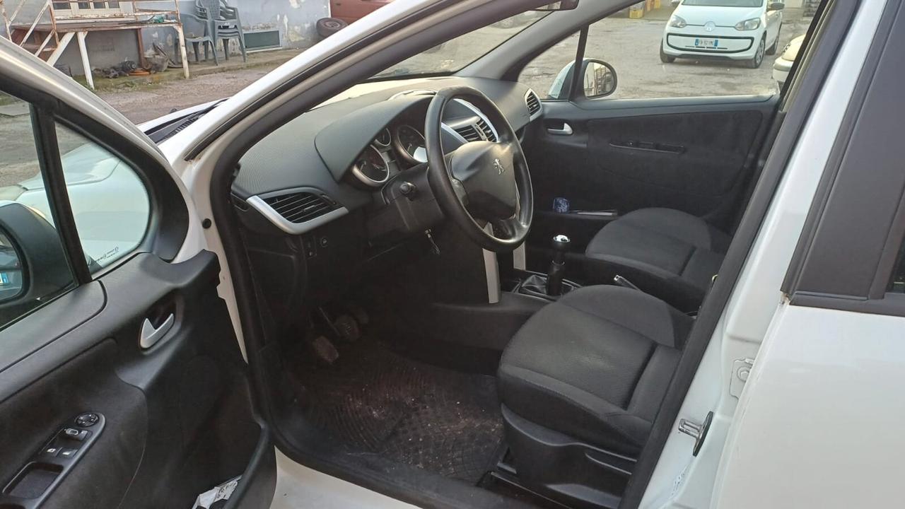 Peugeot 207 Plus 1.4 8V 75CV 5p. ECO GPL 2013