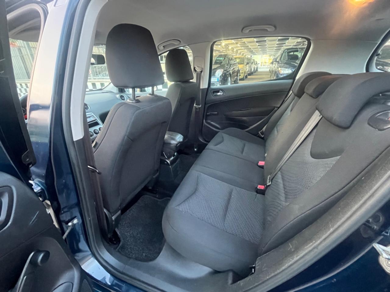 Peugeot 308 1.6 HDi 5p. Tecno Unipro 2010