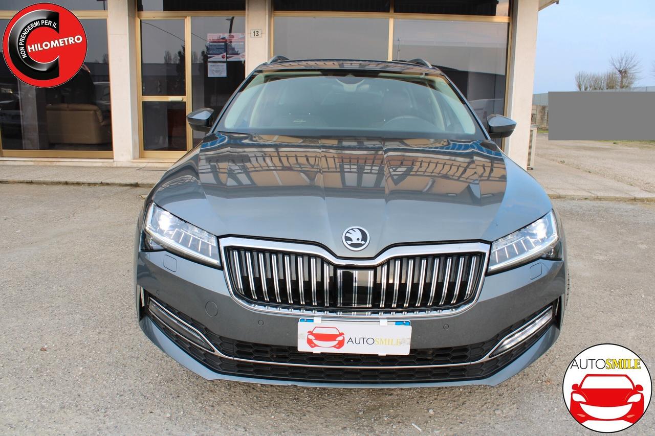Skoda Superb Wagon 2.0 tdi 4x4 DSG Laurin&Klement 200cv