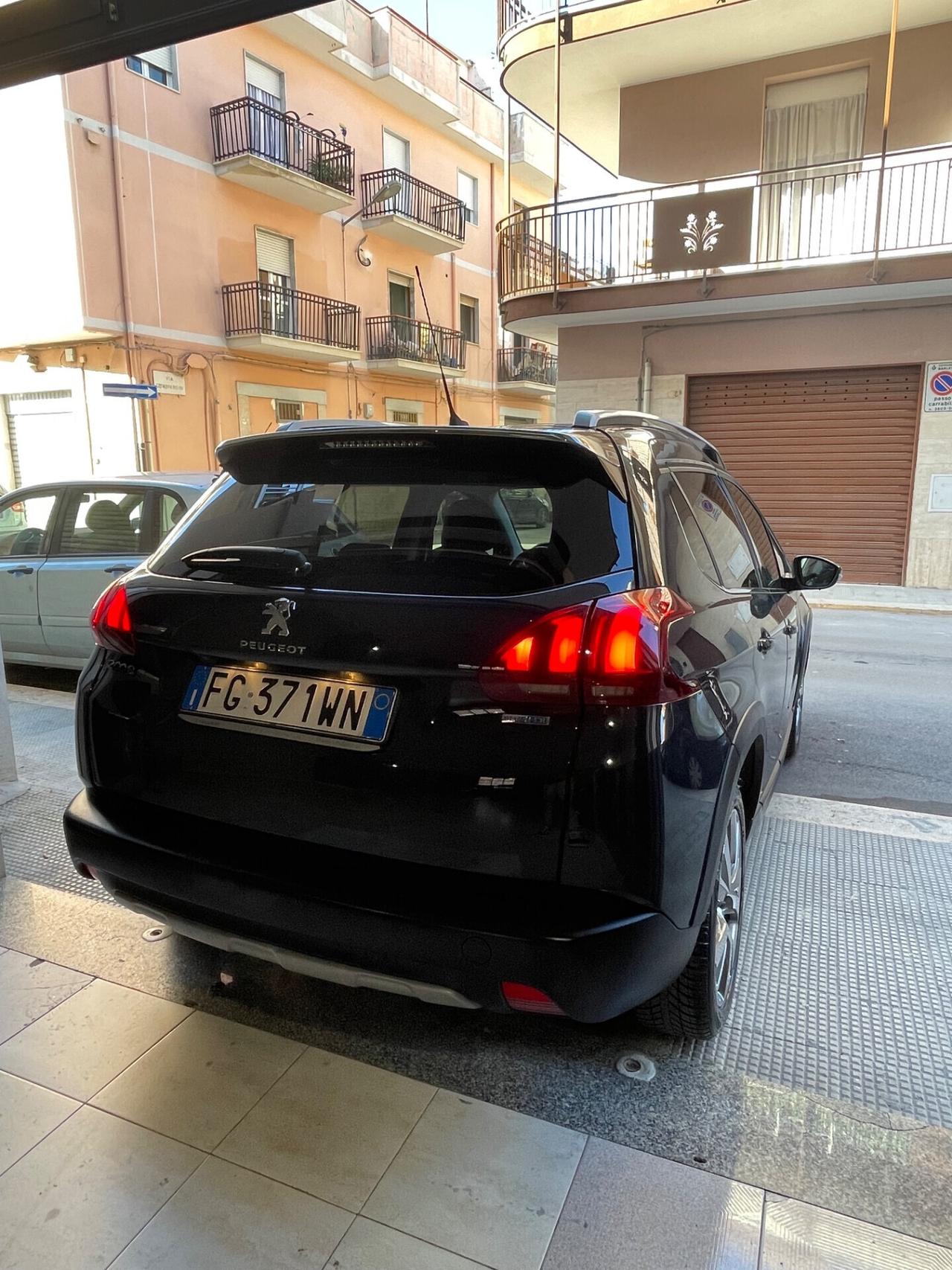 Peugeot 2008 BlueHDi 100 Allure