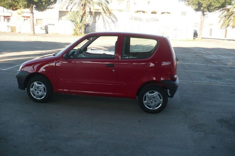 FIAT 600 1.1 Active