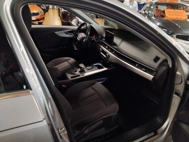 AUDI A4 Avant 30 TDI S tr. Busin. EVO 17"C/GRIMALDI SP.DAY