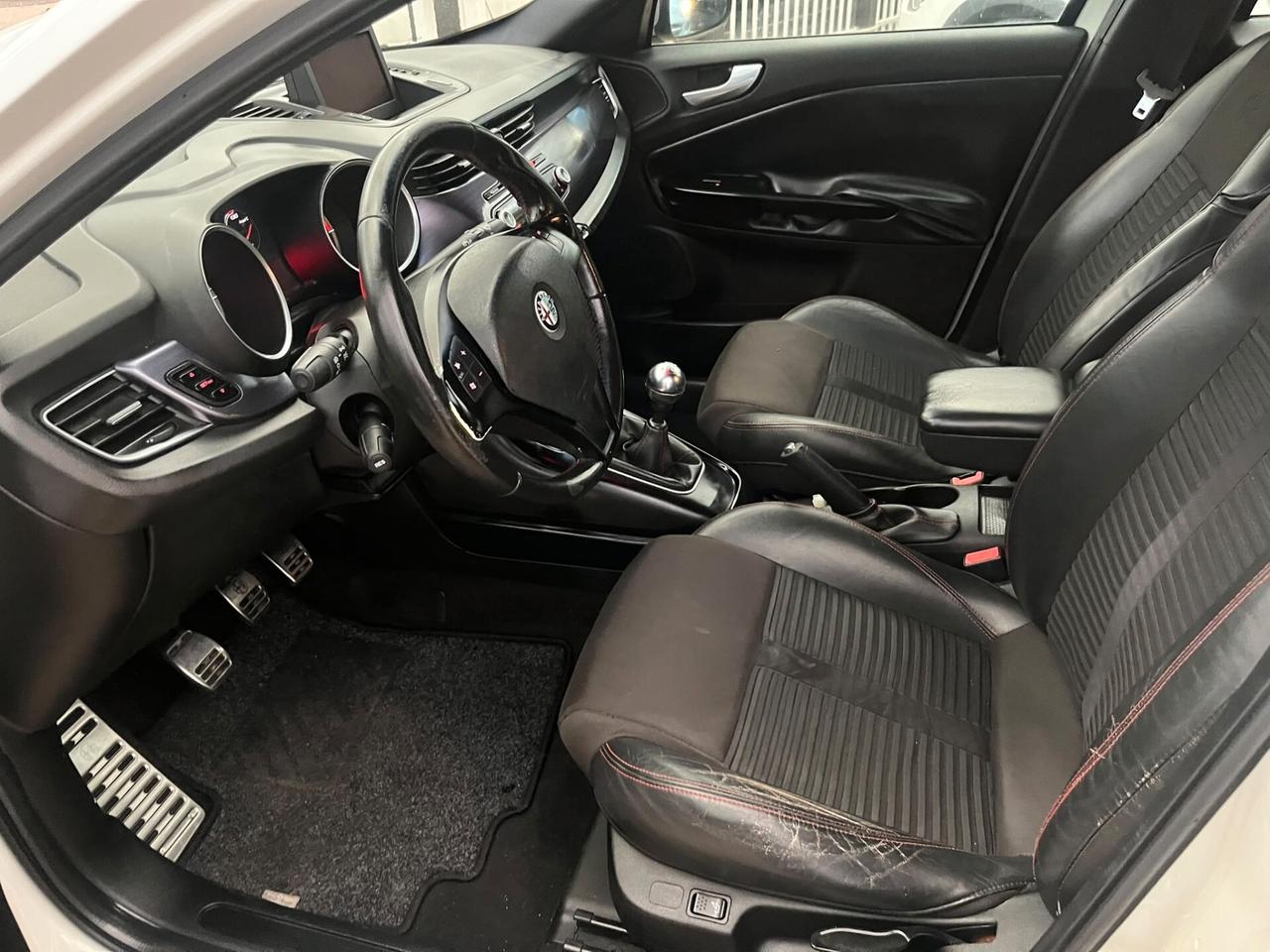 Alfa Romeo Giulietta 2.0 JTDm-2 140 CV Distinctive