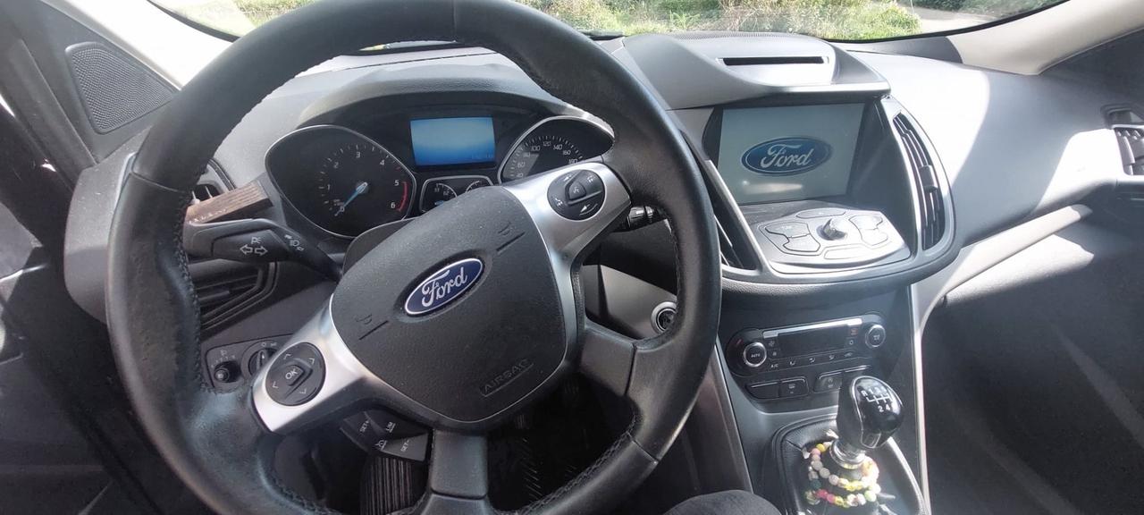 Ford Kuga 2.0 TDCI 150 CV S&S 2WD Titanium