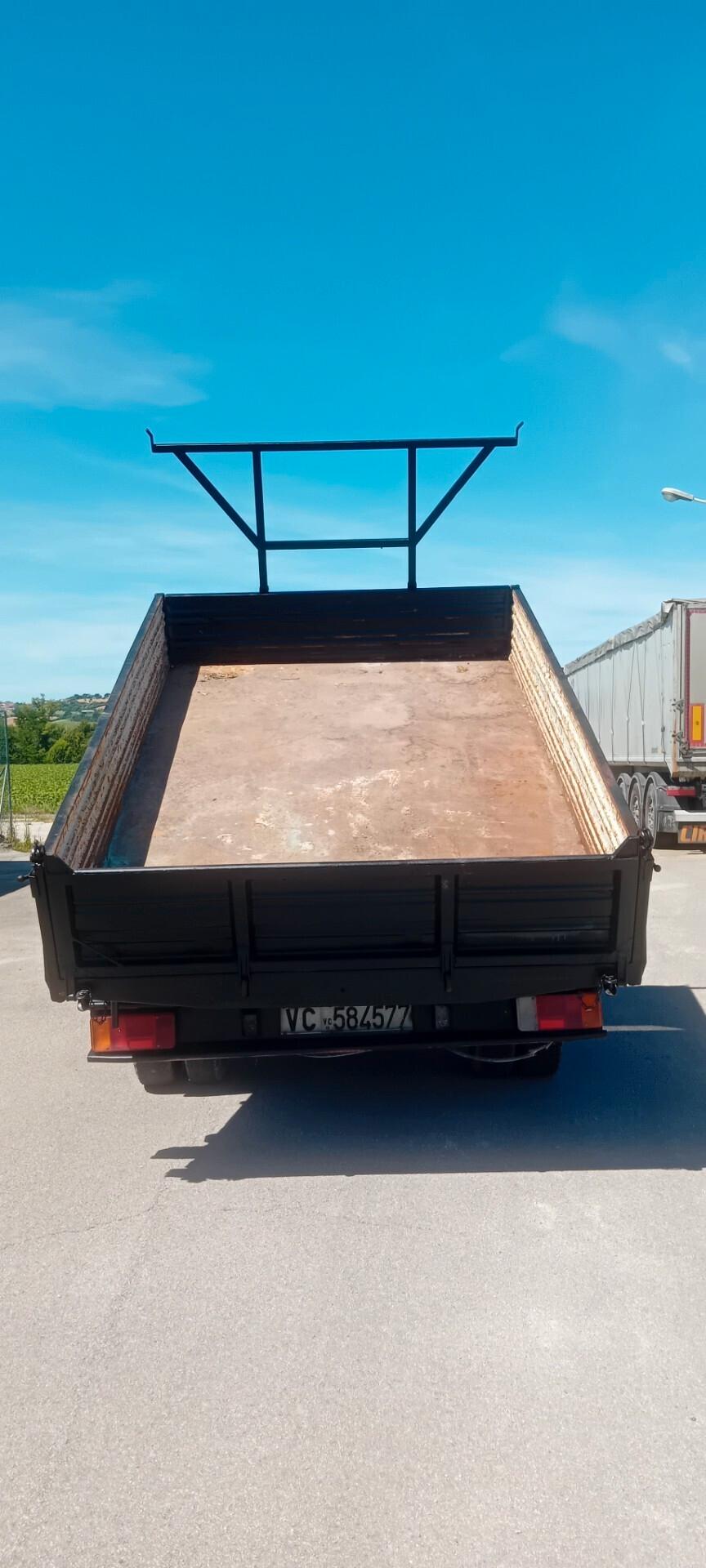 Iveco daily 35.8 ribaltabile trilaterale