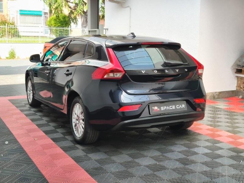 VOLVO V40 (2012-2020) V40 D2 Kinetic