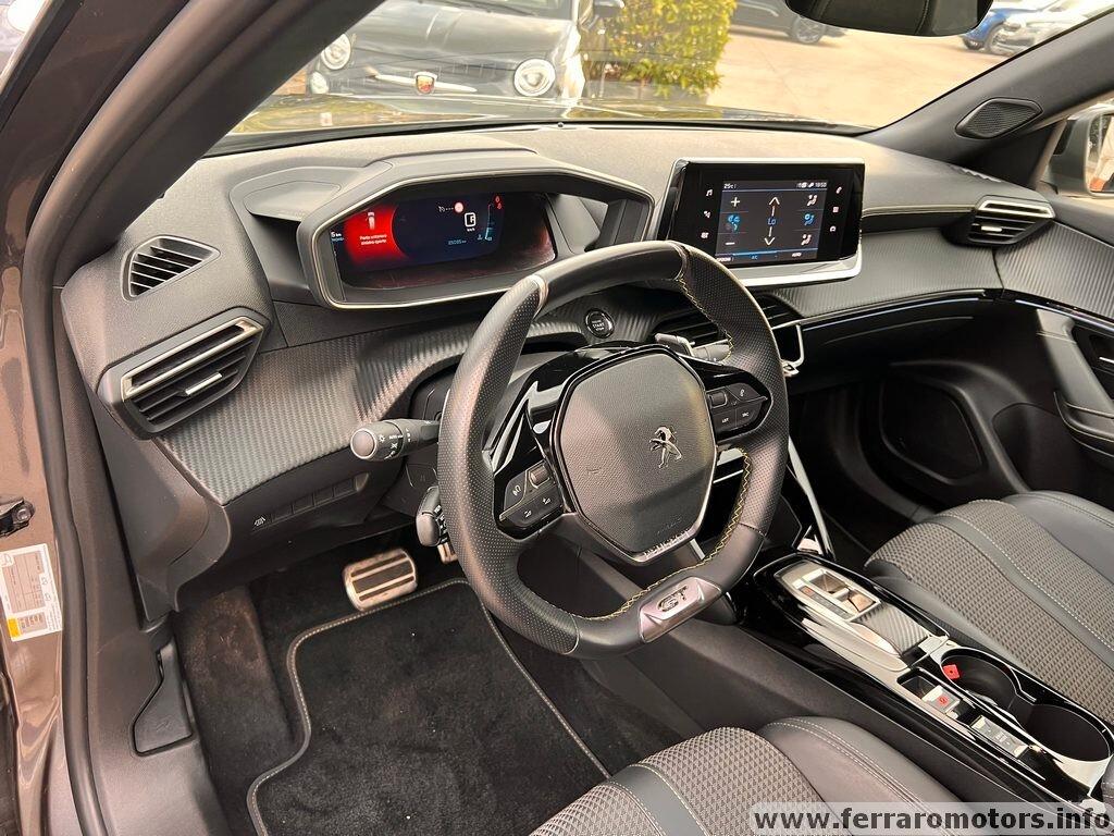 Peugeot 2008 BlueHDi 130 S&S EAT8 GT a 239 euro al mese