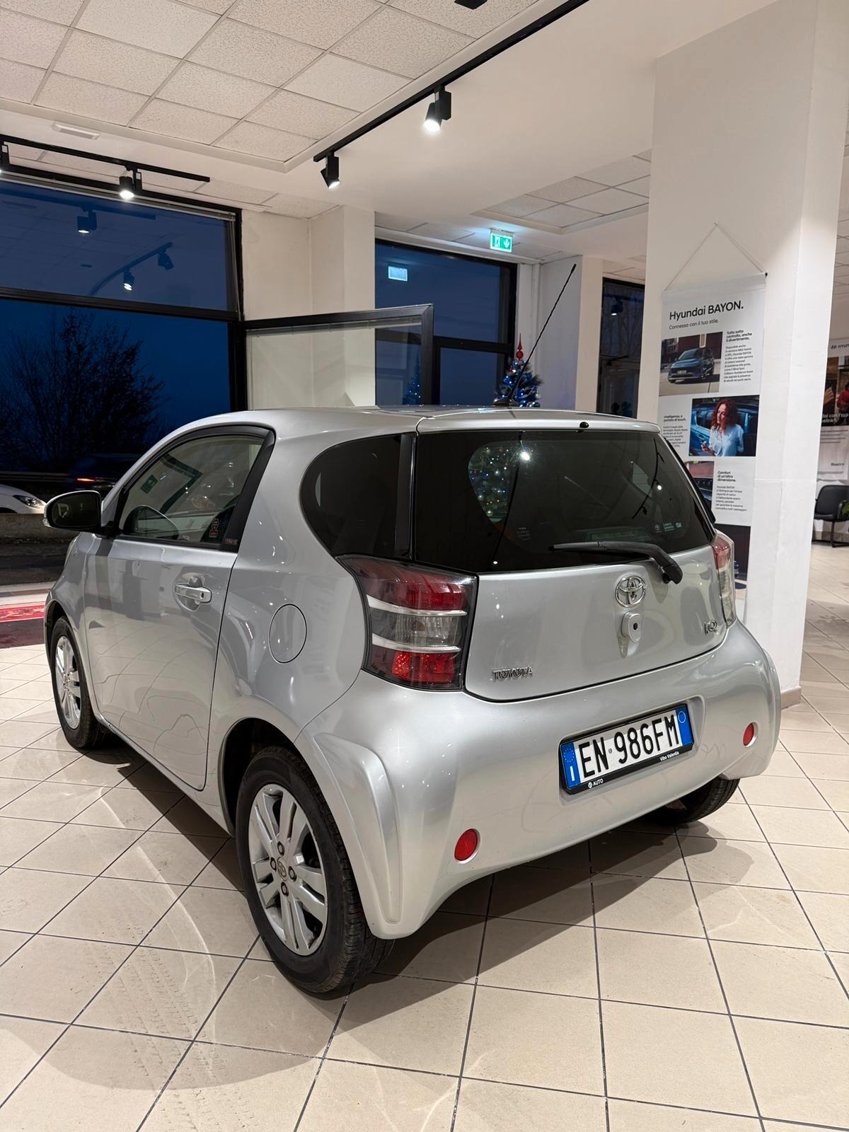 Toyota iQ 1.0 Sol