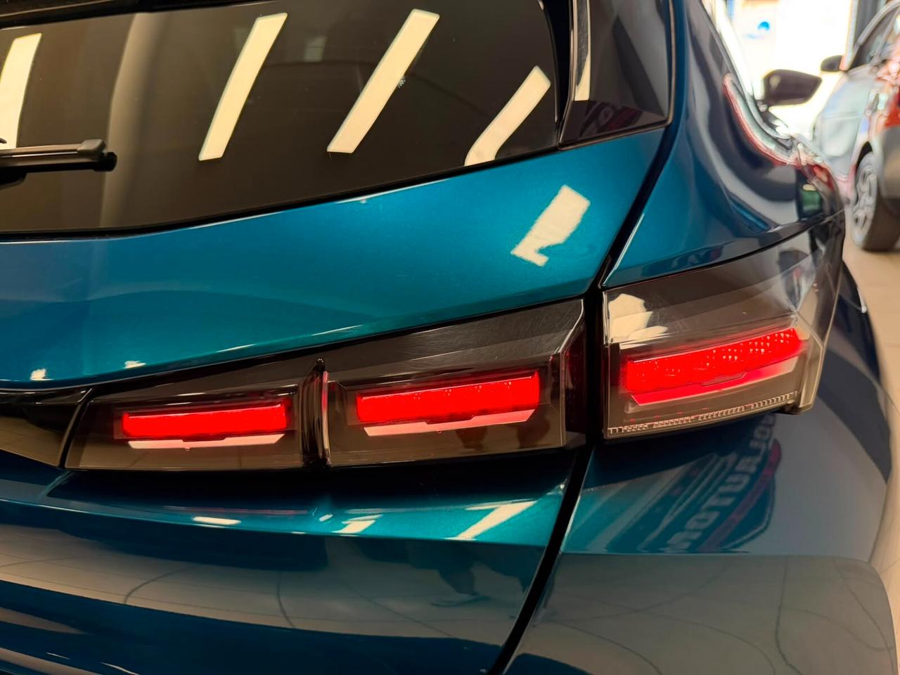 Peugeot 308 PureTech Turbo 130 S&S Allure rate da 170 € al mese