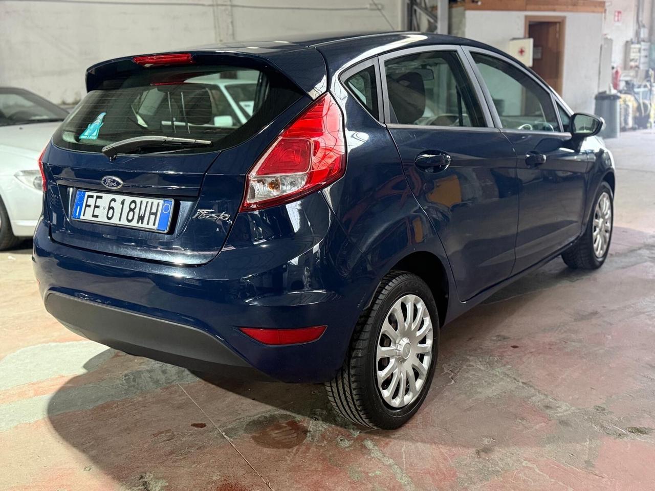 Ford Fiesta 1.4 5 porte Bz.- GPL Black & White Edition