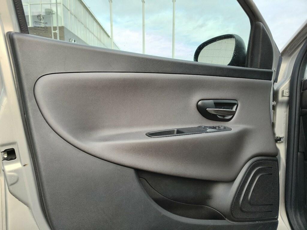 Lancia Ypsilon 5 Porte 1.2 Platinum