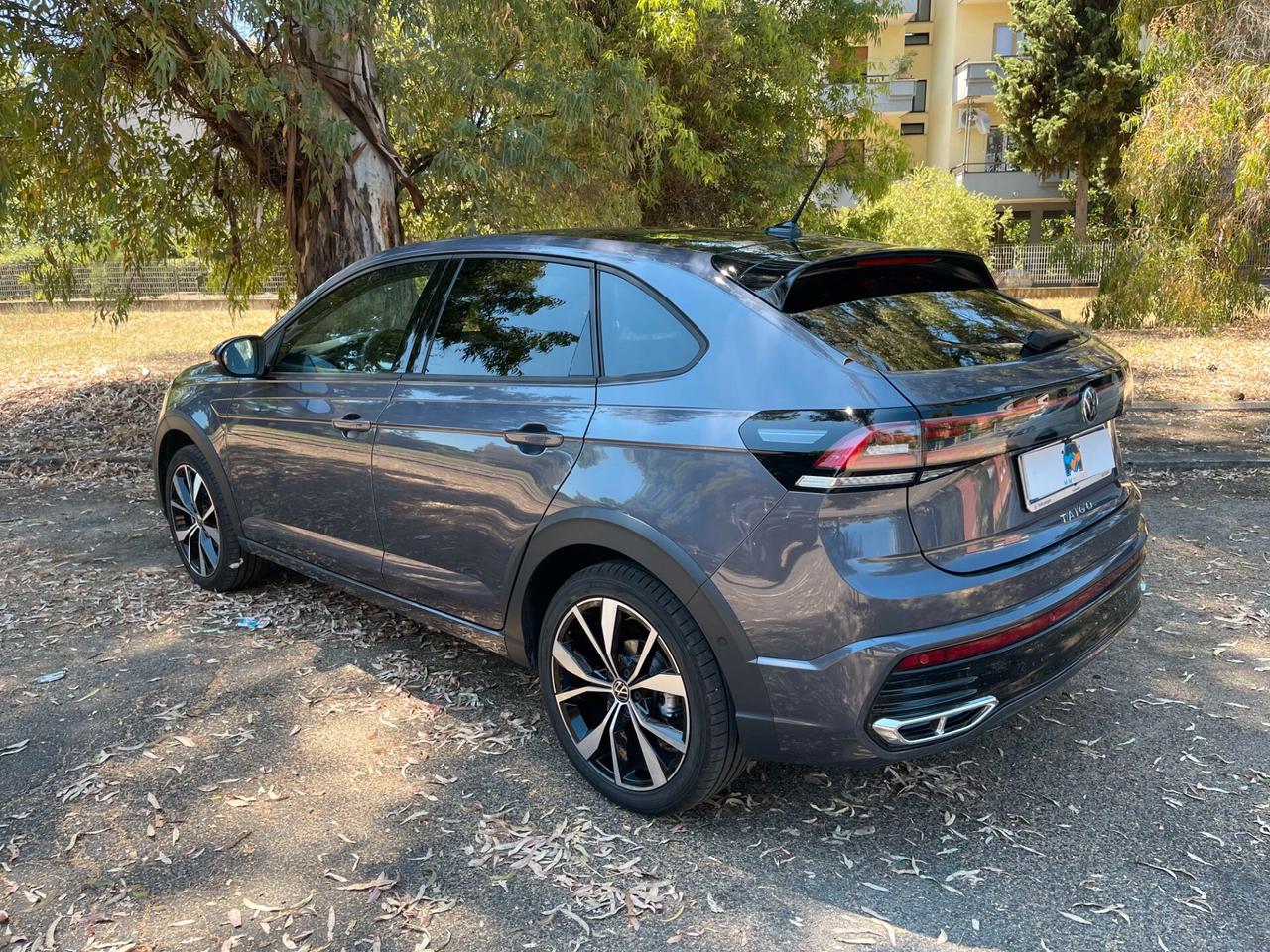 Volkswagen Taigo 1.0 tsi R-Line Plus 115cv TETTINO NEOPATENTATI