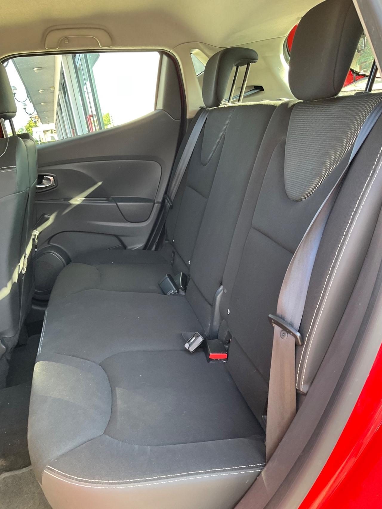 Renault Clio 1.2 75 CV 5 porte Duel