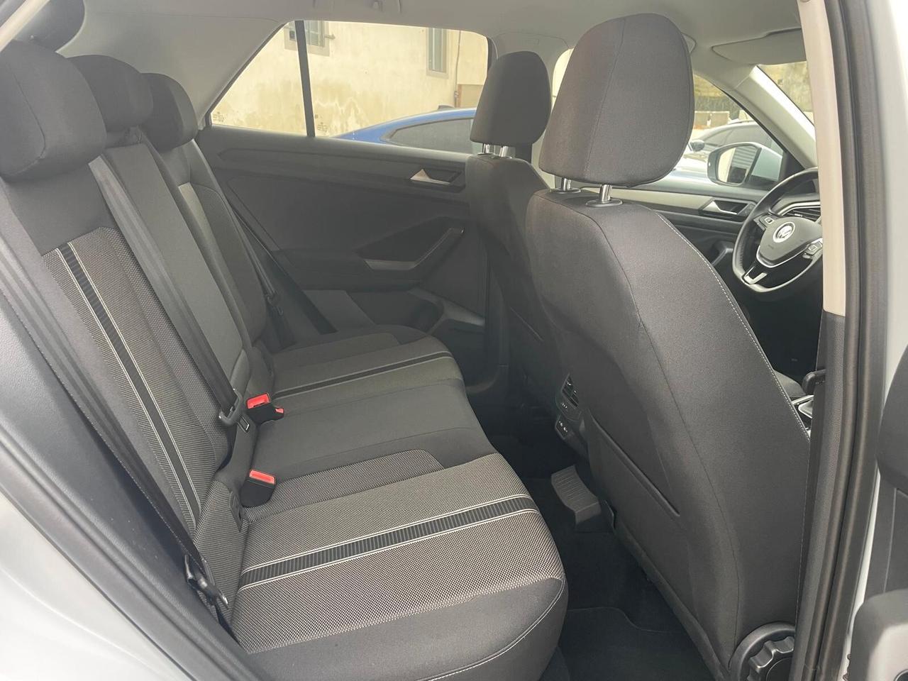 Volkswagen T-Roc 1.0 TSI R-Line 110 cv - 2021