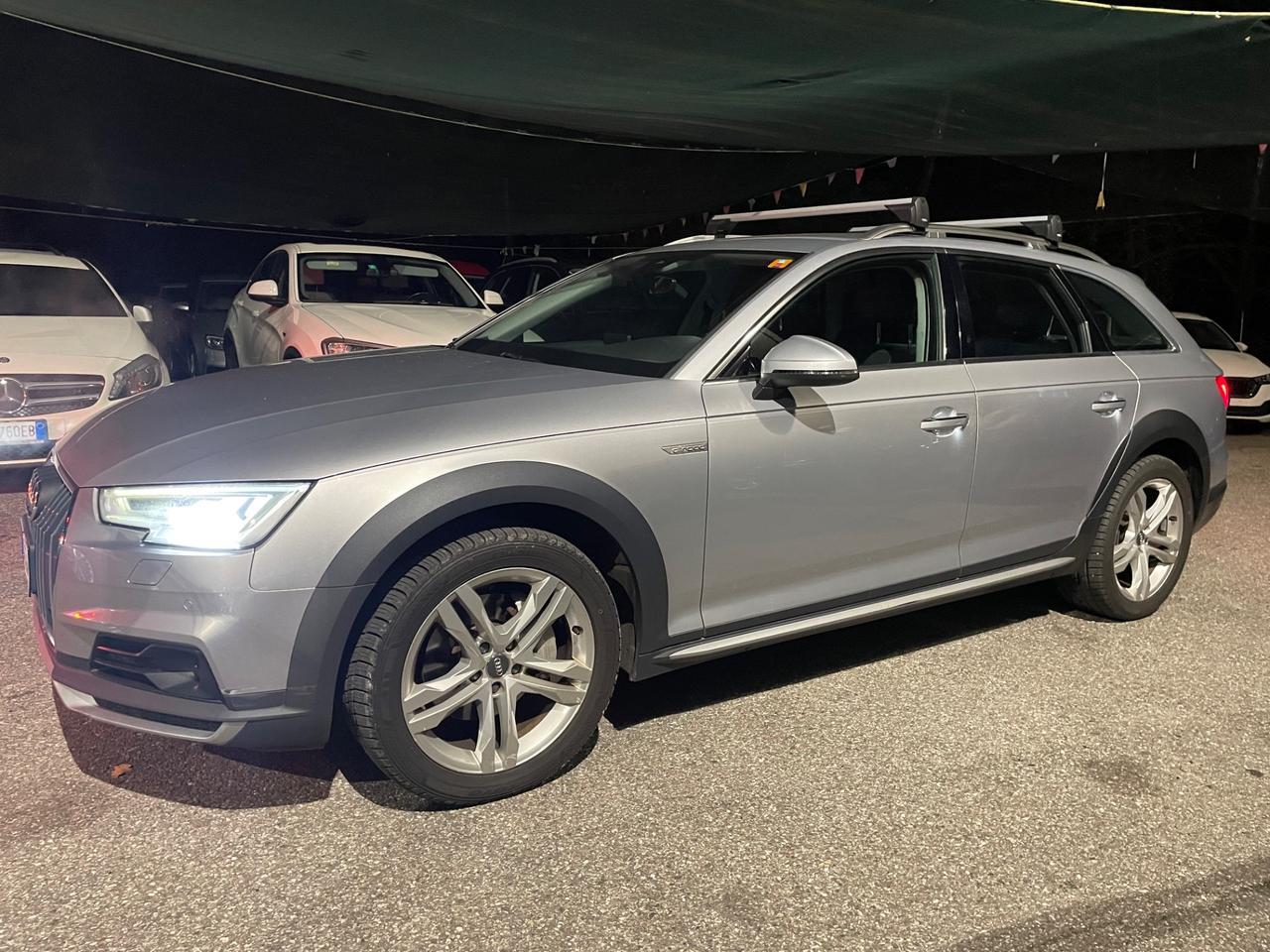 Audi A4 allroad 3.0 TDI 218 CV*Automatik*Pelle*Navi