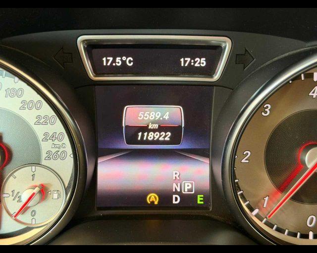 MERCEDES-BENZ GLA 180 CDI Automatic Sport