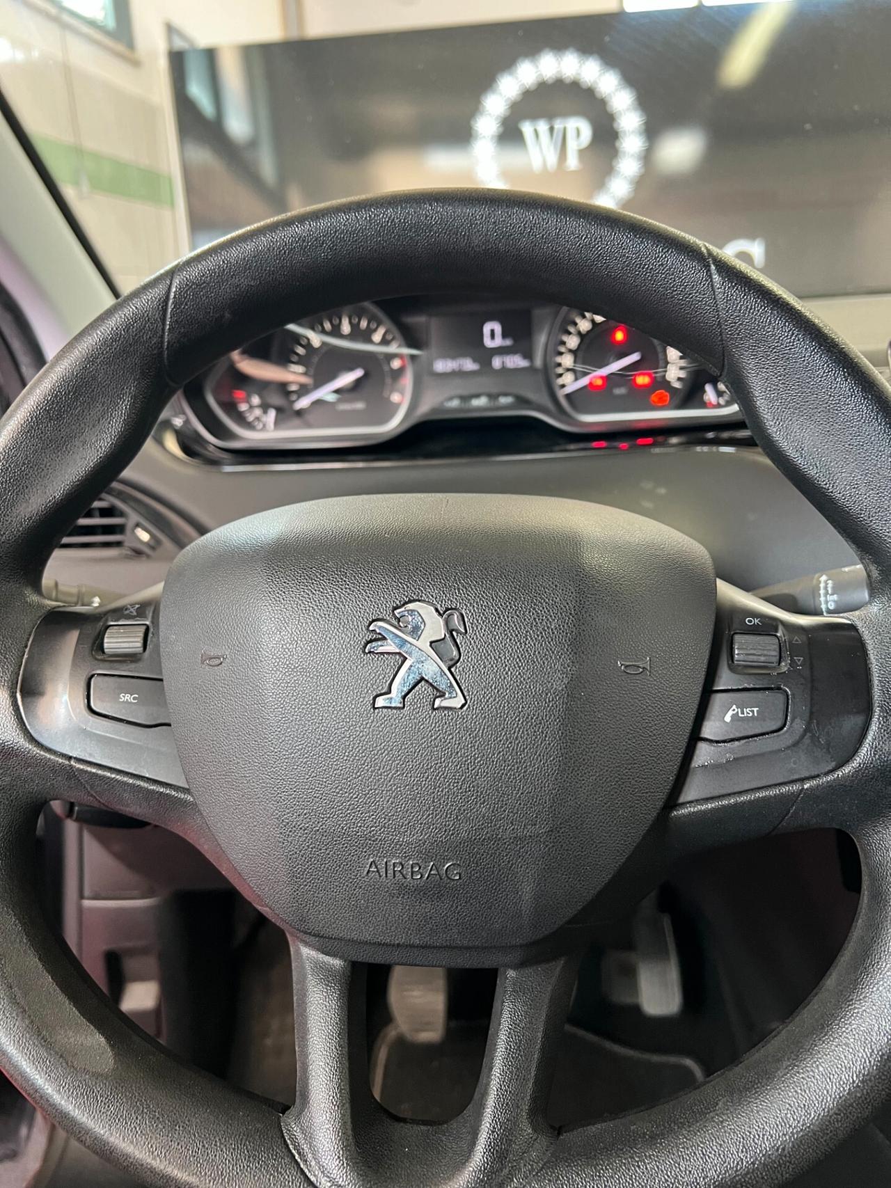 Peugeot 208 1.4 HDi 68 CV 5 porte Business