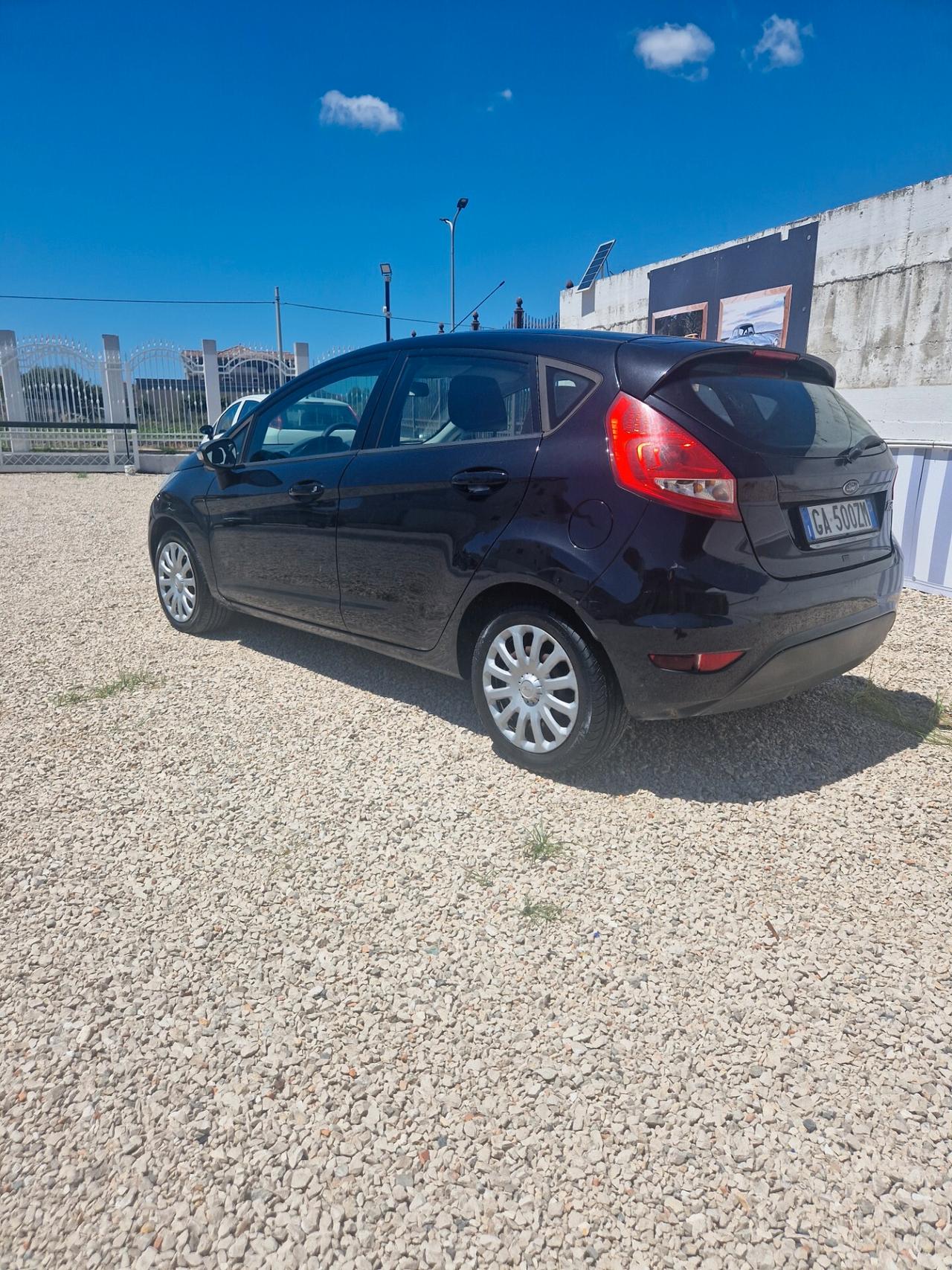 Ford Fiesta 1.2 82 CV 5 porte automatica 120000km