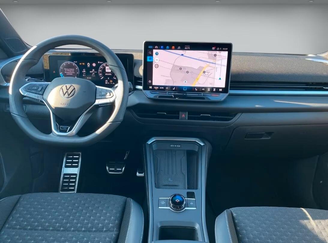 Volkswagen*T-Roc*1.5*eTSI*150CV*DSG*R-Line*ACC*LED*18"*