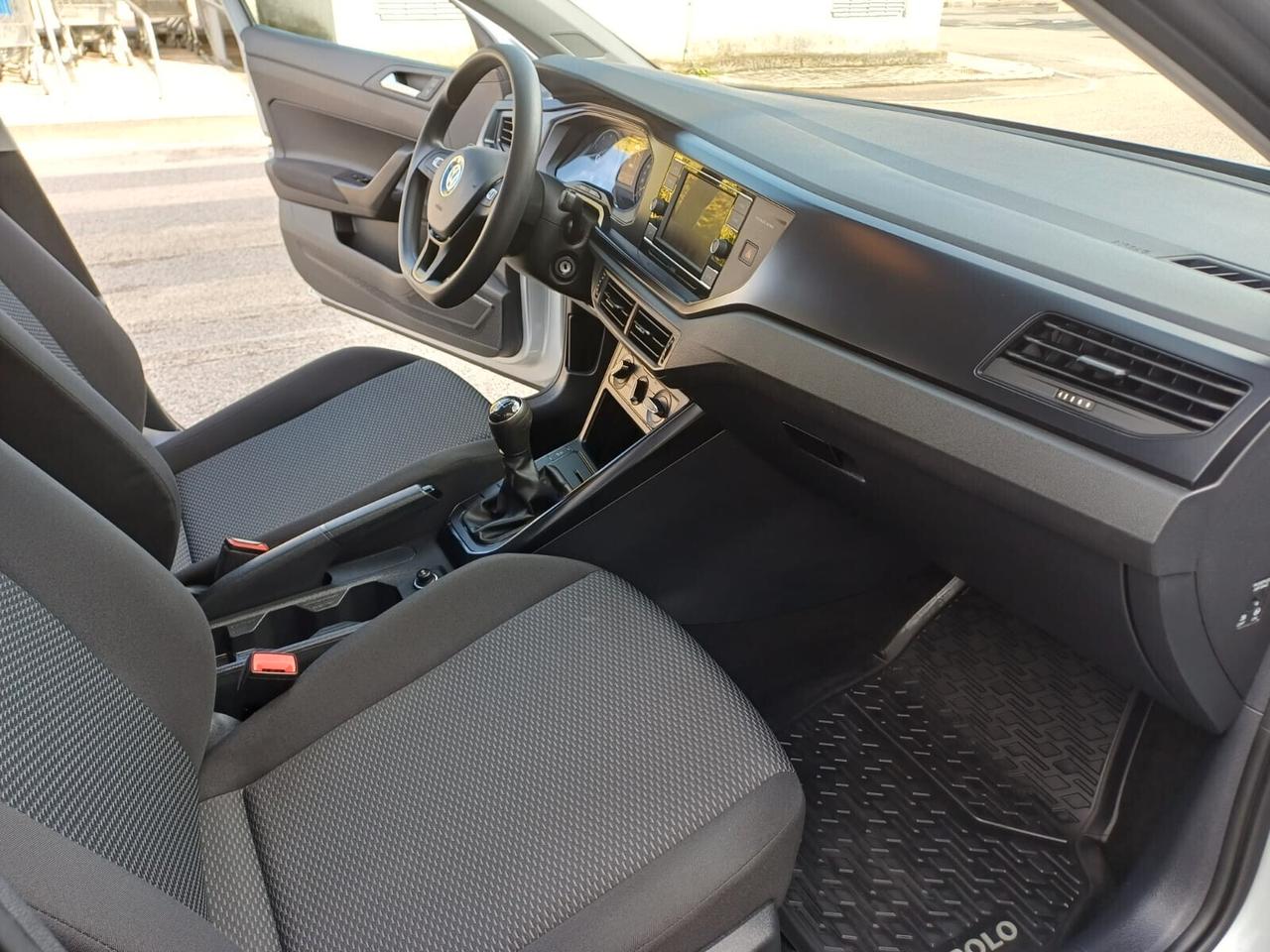 Volkswagen Polo 1.0 MPI 65 cv 5 porte Trendline BMT