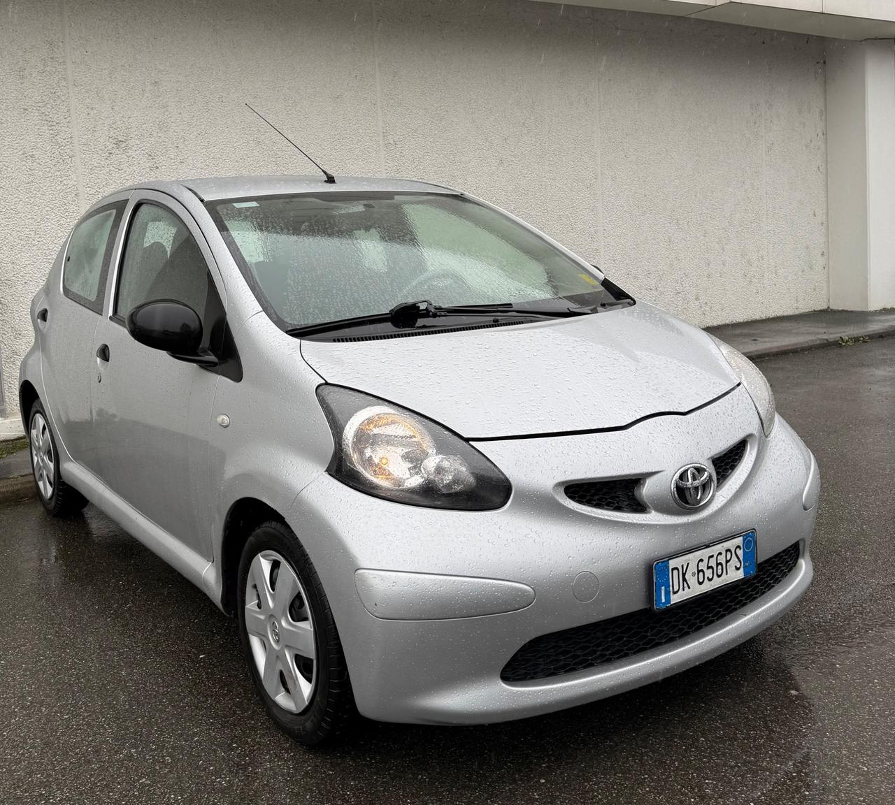 Toyota Aygo 1.0 12V VVT-i 5 porte Griffe