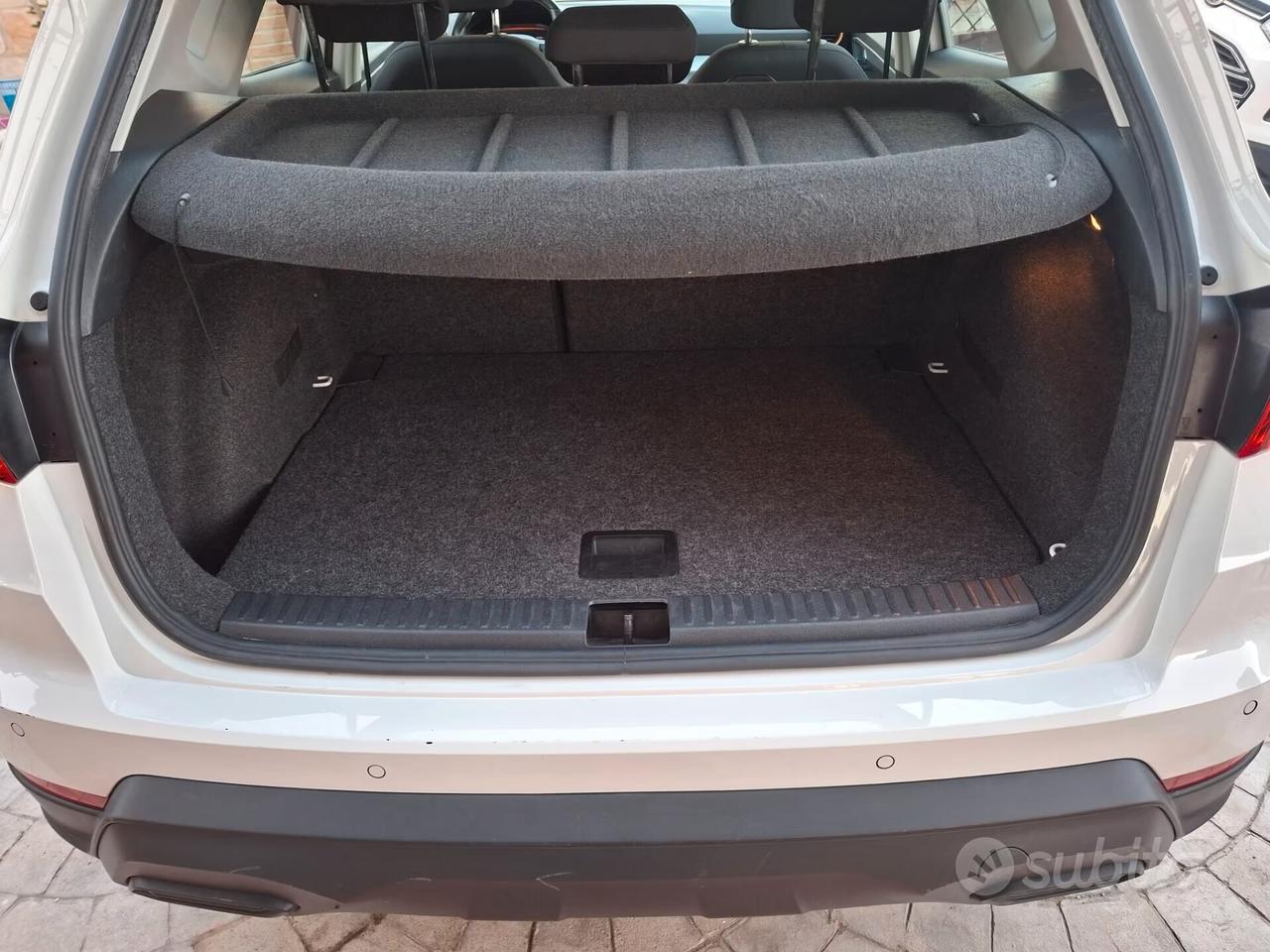 Seat Arona 1.0 TGI Style AUTOMATICA NAVI APPLE CAR PLAY CERCHI CAMERA PDC COMANDI VOLANTE LED