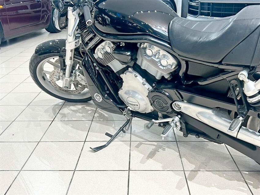 Harley-davidson 1130 V-ROD - VRSCR Street Road