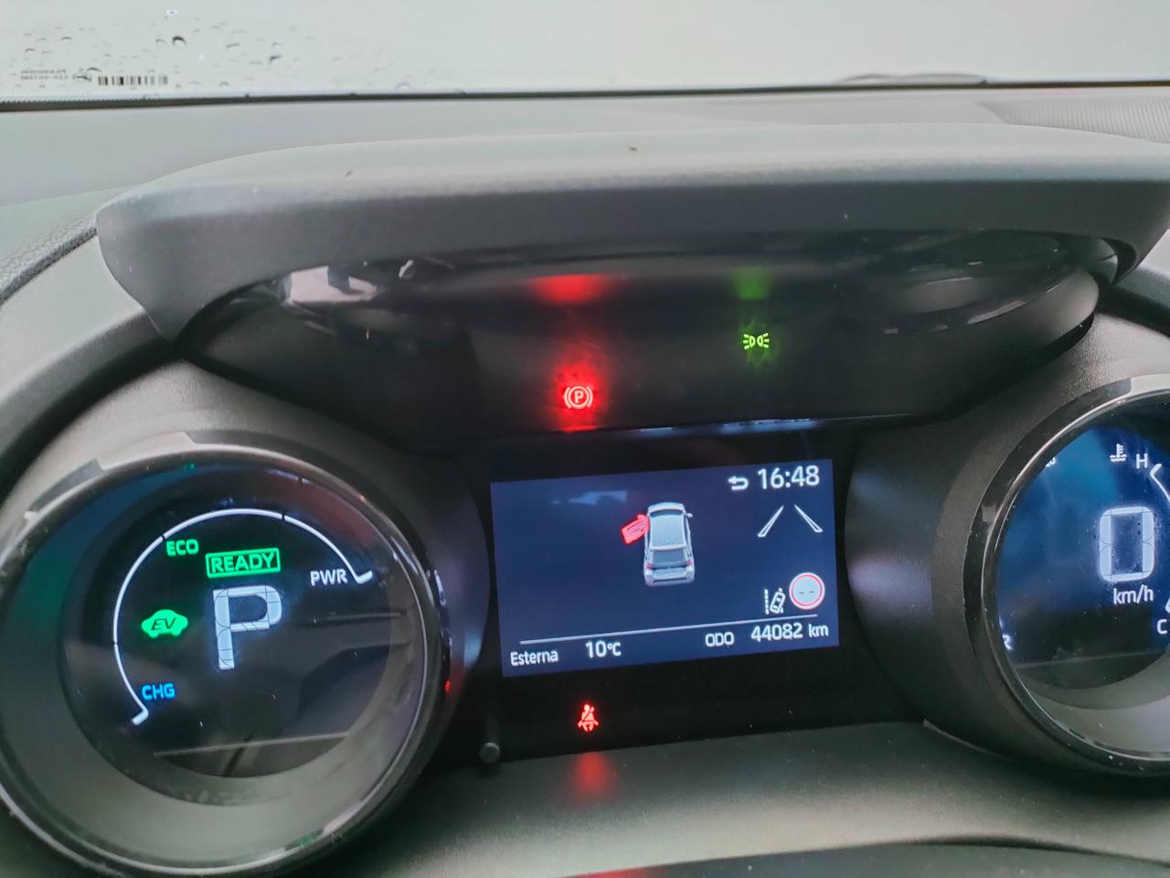 TOYOTA Yaris IV 2020 - Yaris 1.5h Lounge