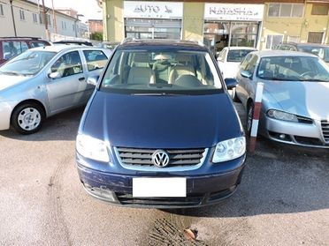 Volkswagen Touran 2.0 16V TDI Highline