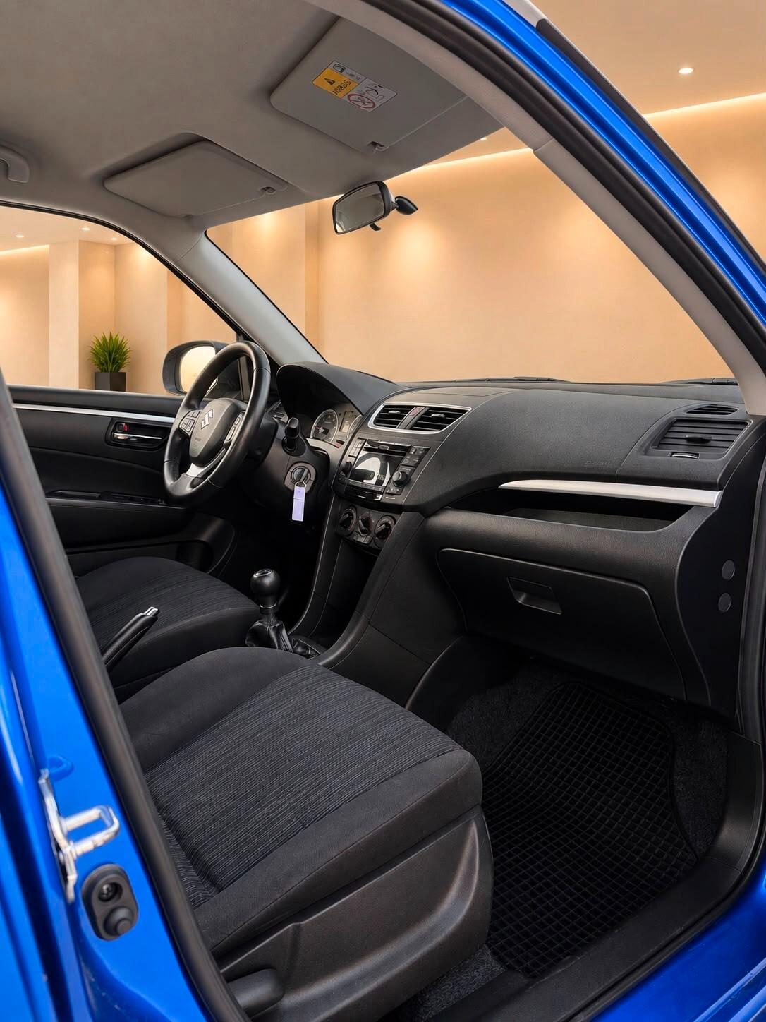 Suzuki Swift 1.3 DDiS 5 porte B-Cool Bi-Color